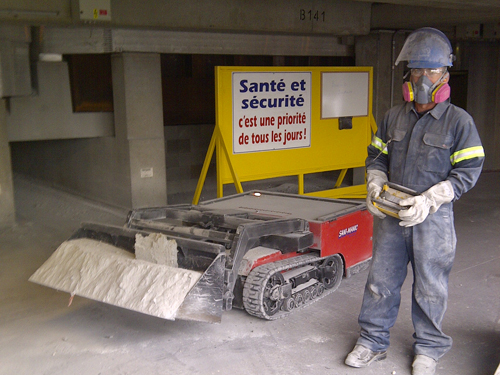 Nettoyage industriel avec équipement téléguidé